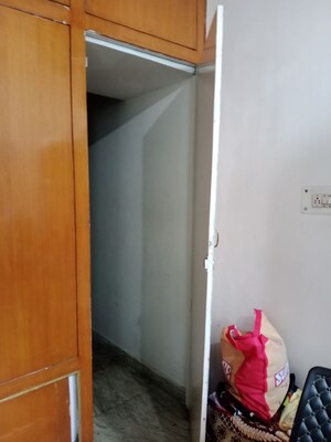 Furnished Amenities in 2.5 BHK Builder Floor at Sector 13 – for Rent