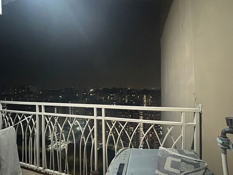 Balcony, mahagun-mywoods 2 Bedroom 1000 Sq.Ft. Apartment In Sector 16c Greater Noida Greater Noida 10655259