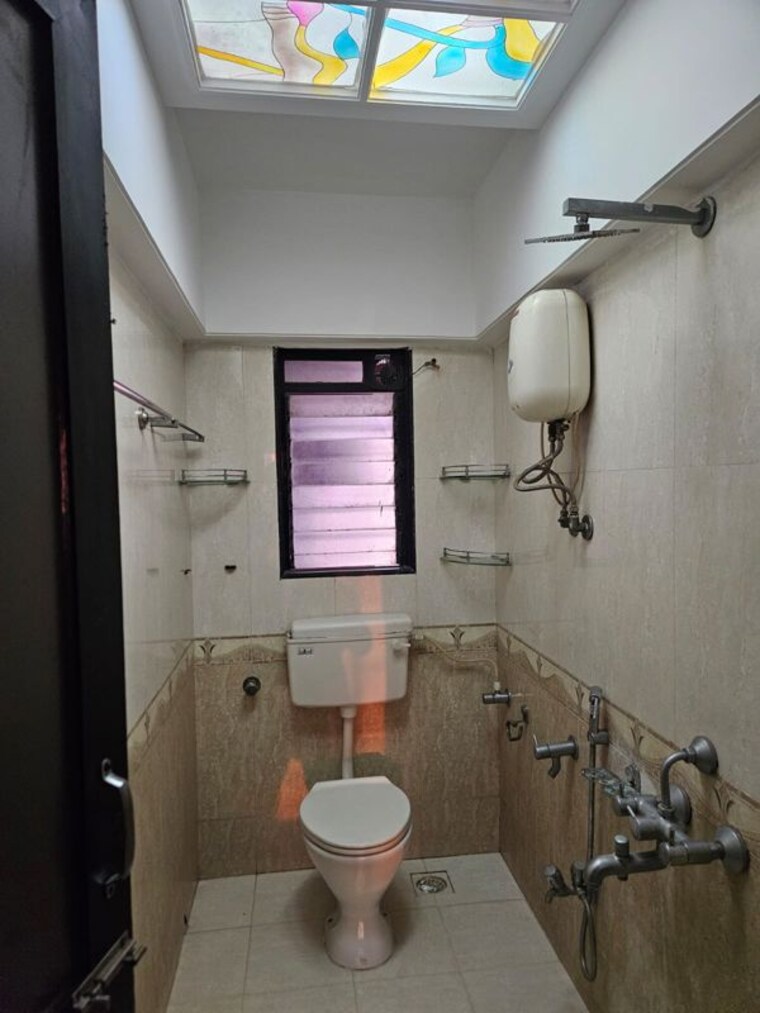 Bathroom, balaji-garden-chs 3 Bedroom 2000 Sq.Ft. Penthouse In Kopar Khairane Navi Mumbai 10655275