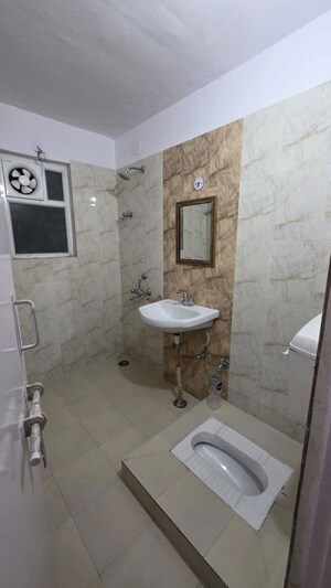Bathroom in 3 BHK Apartment at Sargam Apartment, Jankipuram – for Rent