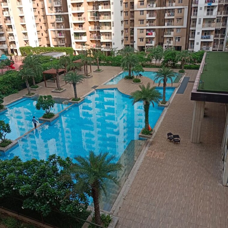 Swimming Pool, mahagun-mywoods 2.5 Bedroom 1235 Sq.Ft. Apartment In Sector 16c Greater Noida Greater Noida 10655299