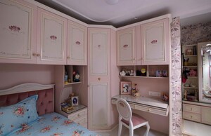 Bedroom in 2 BHK Apartment at Dadar West – for Sale