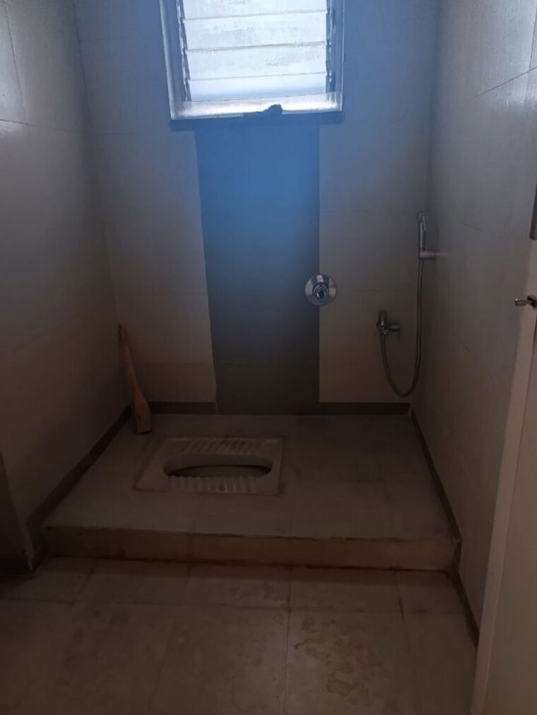 Bathroom, suyog-pearl 2 Bedroom 865 Sq.Ft. Apartment In Hadapsar Pune 10655314