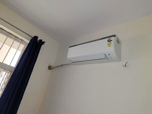Furnished Amenities in 2.5 BHK Apartment at Mahagun Mywoods, Sector 16c Greater Noida – for Sale