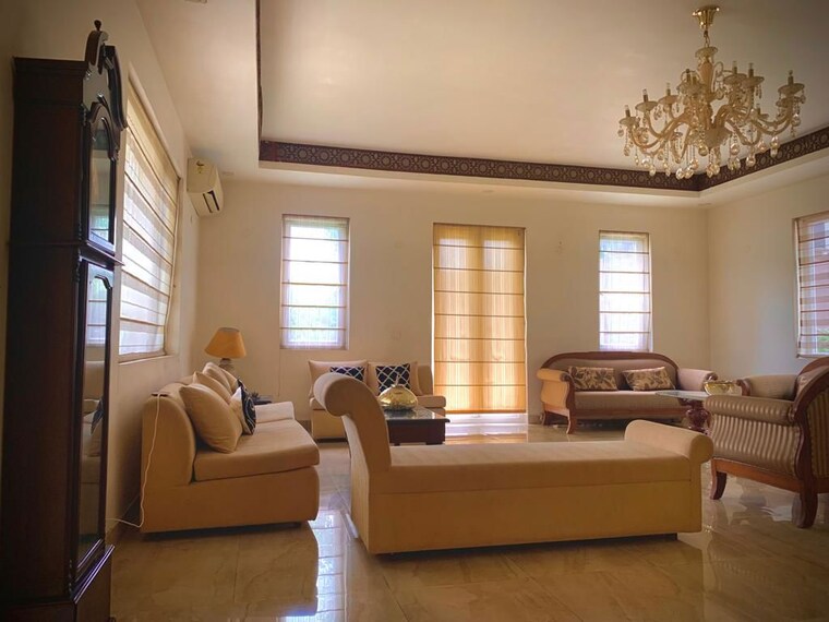 Living Room, chattarpur 6 Bedroom 1008 Sq.Yd. Independent House In Chattarpur Delhi 10592022