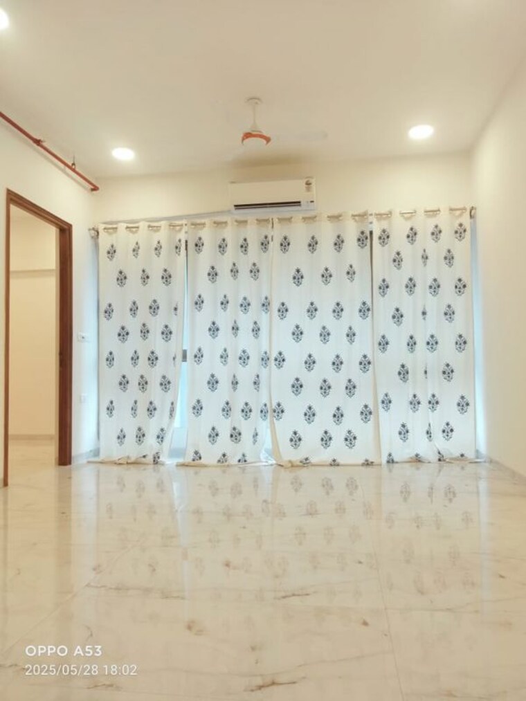 Bathroom, sanghvi-evana 2 Bedroom 771 Sq.Ft. Apartment In Worli Mumbai 10655365