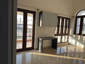 Room in 4 BHK Apartment at Brigade Caladium, Hebbal – for Rent