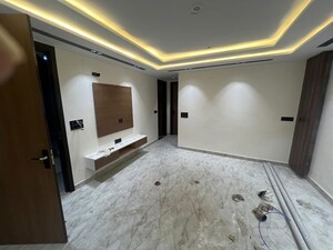 Room in 2 BHK Builder Floor at Dwarka Mor – for Sale