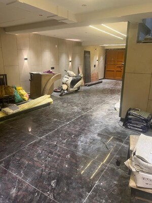 Parking in 2 BHK Builder Floor at Dwarka Mor – for Sale