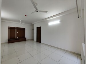 Room in 3 BHK Apartment at Prestige Finsbury Park Regent, Bagaluru – for Rent