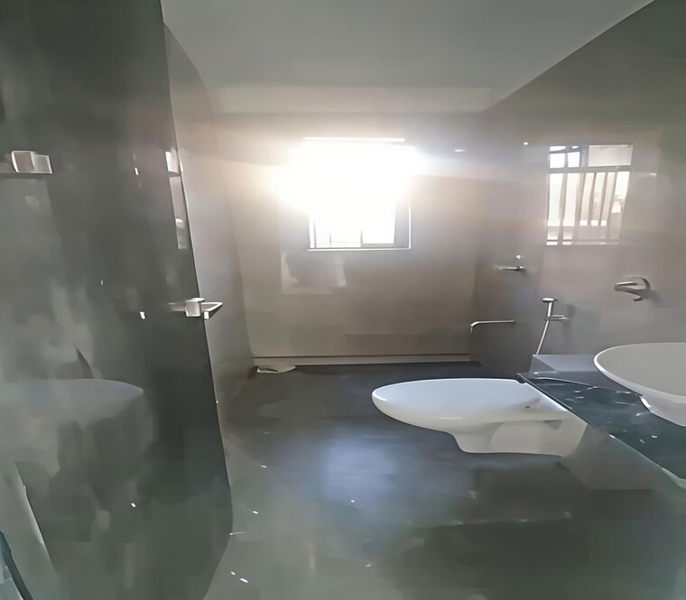 Bathroom, matunga east 2 Bedroom 620 Sq.Ft. Apartment In Matunga East Mumbai 10655404