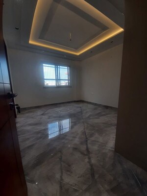 Room in 3 BHK Builder Floor at Paschim Vihar – for Sale