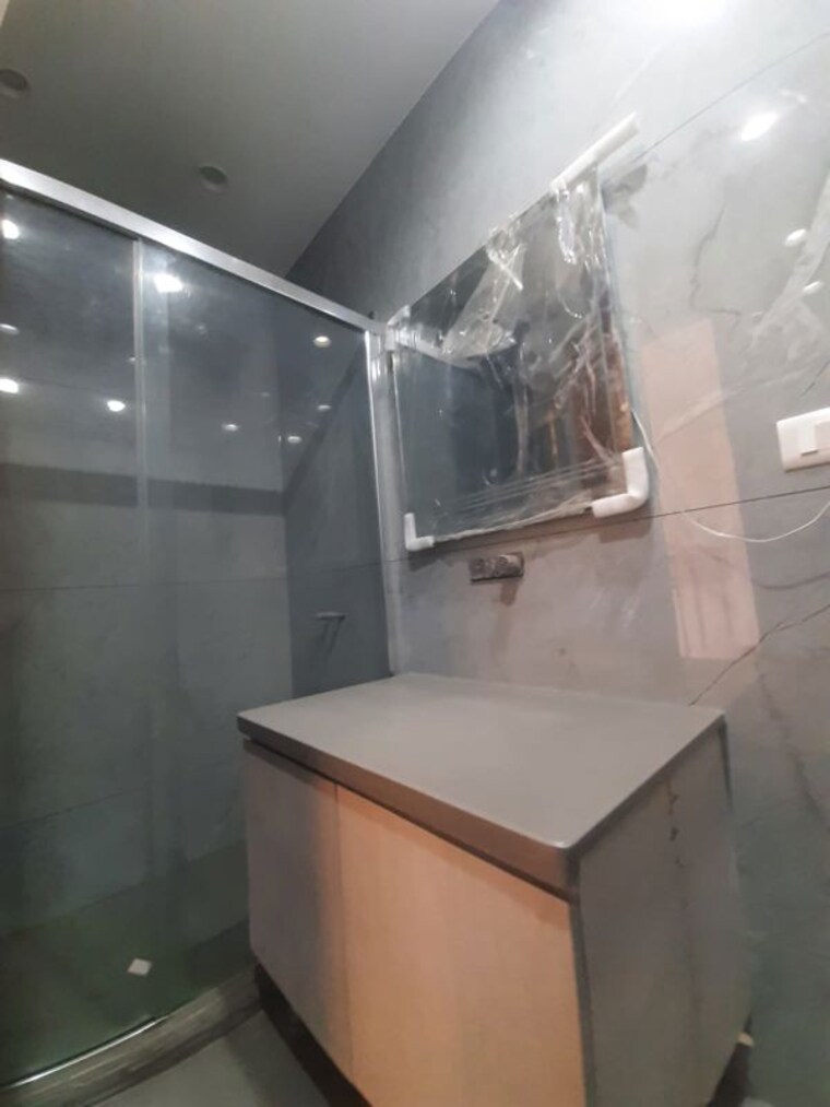 Kitchen, paschim vihar 3 Bedroom 200 Sq.Yd. Builder Floor In Paschim Vihar Delhi 10655399