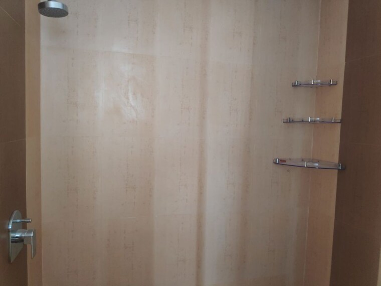 Bathroom, ramprastha-city-the-edge-towers 3 Bedroom 1990 Sq.Ft. Apartment In Sector 37d Gurgaon 10655412