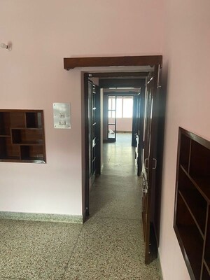 Room in 3 BHK Independent House at Sector 21 – for Rent