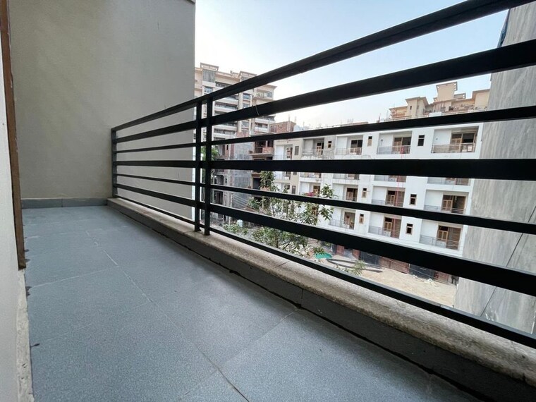 Balcony, sector 42 1 RK 500 Sq.Ft. Builder Floor In Sector 42 Gurgaon 10655433