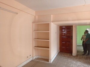 2 BHK Apartment For Sale in Golf Green