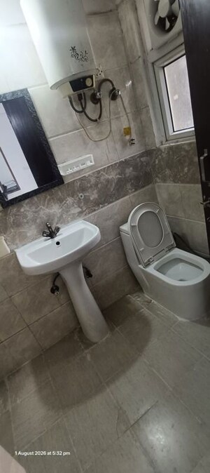 Bathroom in 1 RK Apartment at Amrapali Silicon City, Sector 76 – for Rent