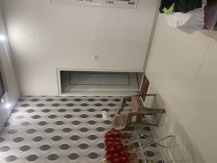 Room, sector 11 6 Bedroom 173 Sq.Ft. Independent House In Sector 11 Panchkula 10655473