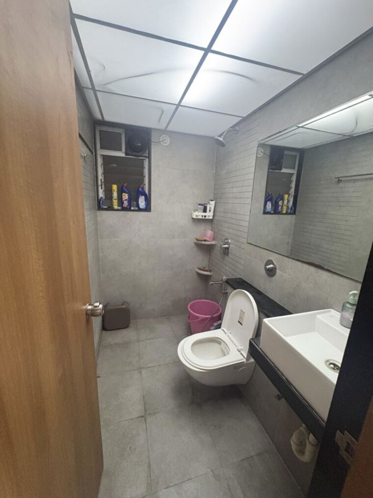 Bathroom, kohinoor-zen-estate 2 Bedroom 740 Sq.Ft. Apartment In Kharadi Pune 10655450