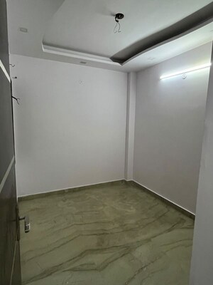 Room in 2 BHK Builder Floor at Rohini Sector 25 – for Rent