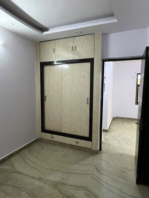 2 BHK Builder Floor For Rent in Rohini Sector 25