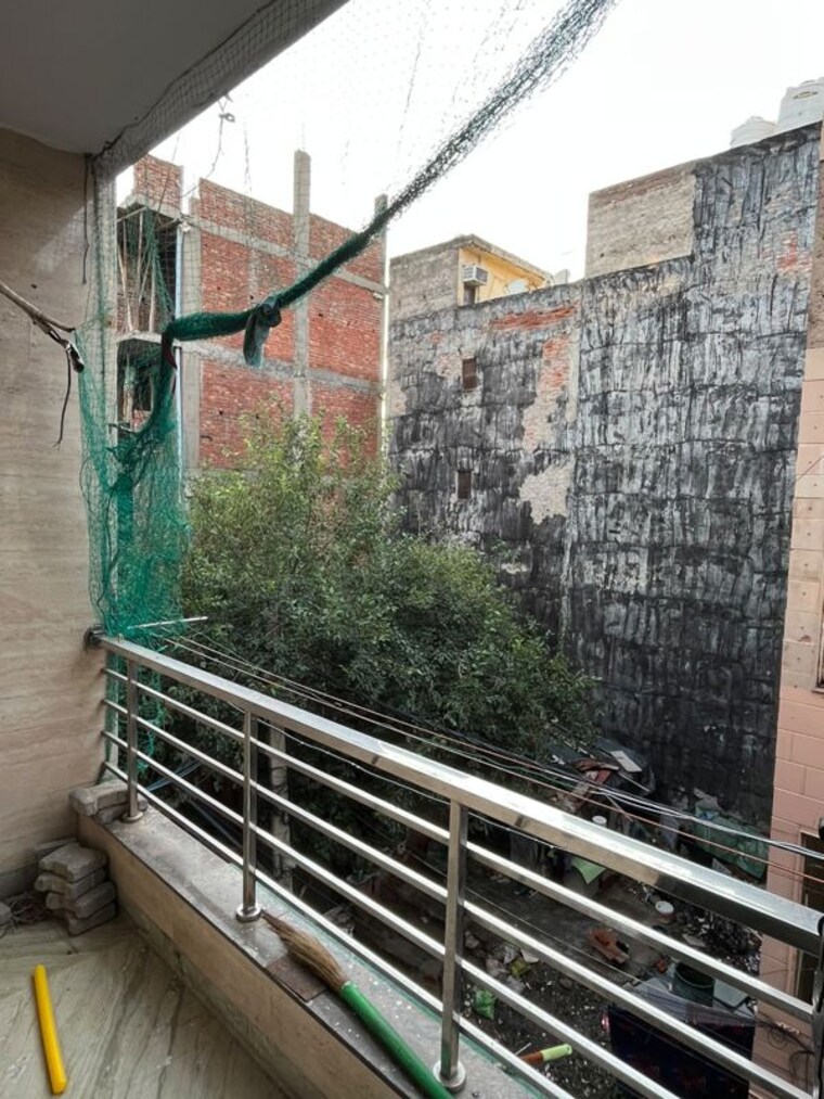 Balcony, rohini sector 25 2 Bedroom 650 Sq.Ft. Builder Floor In Rohini Sector 25 Delhi 10655454