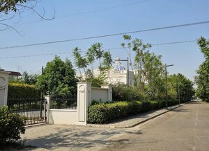 3 BHK Builder Floor – Exterior View View at DLF Central Square, North Mullanpur - for Sale