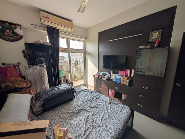 Bedroom, mahagun-my-woods 3.5 Bedroom 1810 Sq.Ft. Apartment In Sector 16c Greater Noida Greater Noida 10655001