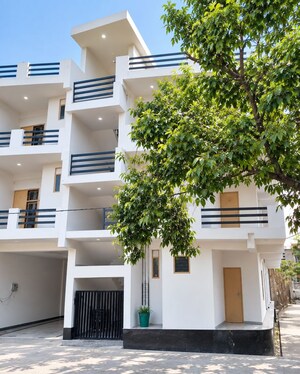  Pg – Exterior View View at Sector 134 - for Rent
