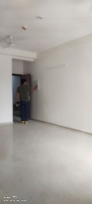 Room in  Apartment at Mahagun My Woods, Sector 16c Greater Noida – for Rent