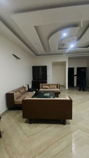 Team Area in 3 BHK Independent House at Sector 8 – for Sale
