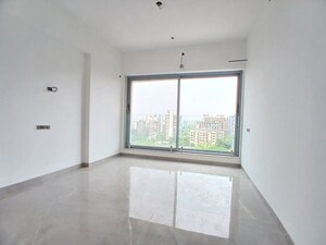 Room in 3 BHK Apartment at Shree Park Altezza, Andheri West – for Rent