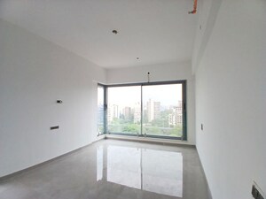 Room in 3 BHK Apartment at Shree Park Altezza, Andheri West – for Rent
