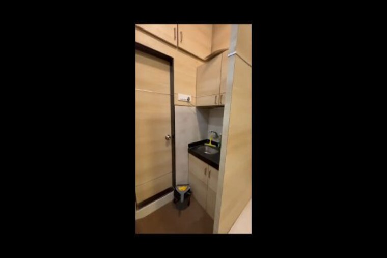 Bathroom, crystal-plaza-andheri-west Commercial Office Space 370 Sq.Ft. In Andheri West Mumbai 10655674