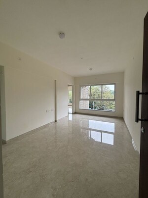 Room in 3 BHK Apartment at Shreem Shree Krishna, Powai – for Sale