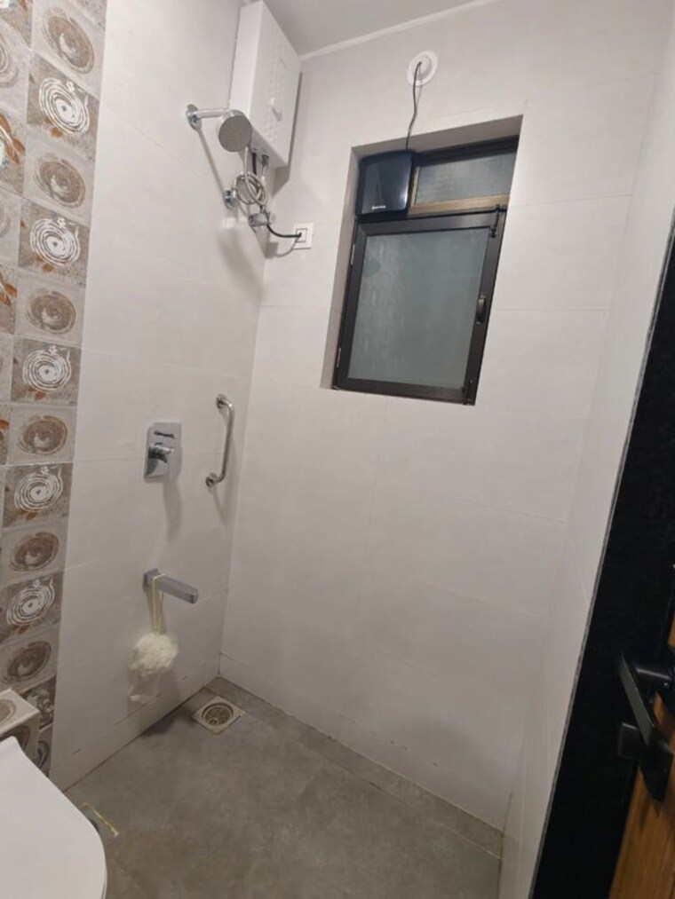 Bathroom, juhu-jivan 2 Bedroom 910 Sq.Ft. Apartment In Juhu Mumbai 10655703