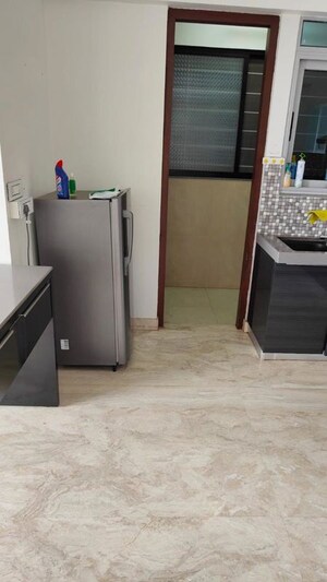 Building Lobby in 1 BHK Apartment at Amanora Gold Towers, Hadapsar – for Rent
