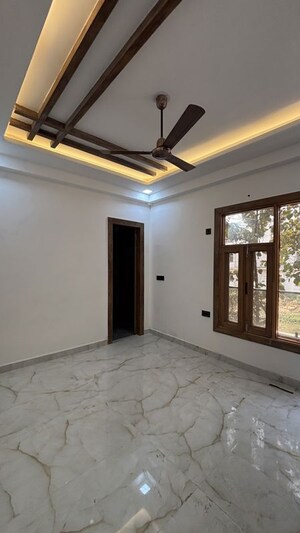 Room in 2 BHK Builder Floor at Noida Extension – for Sale