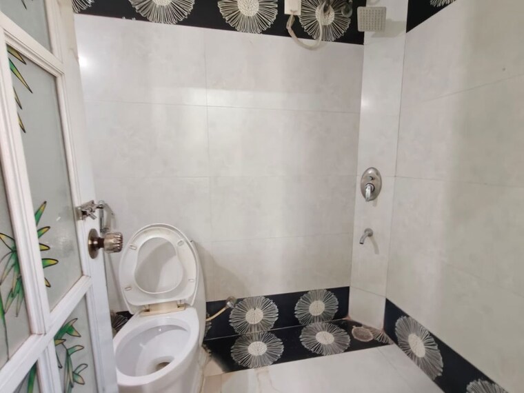 Bathroom, swastik-regalia 3 Bedroom 950 Sq.Ft. Apartment In Waghbil Thane 10655421