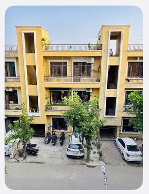  Apartment For Sale in Khanpur