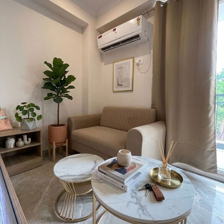 Living Room, housing-board-colony-sector-51 Studio 450 Sq.Ft. Builder Floor In Sector 51 Gurgaon 10655680