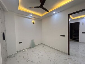 Room in 1 BHK Apartment at Saket – for Rent