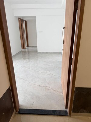 Room in 3 BHK Apartment at Mangalwar Peth – for Sale