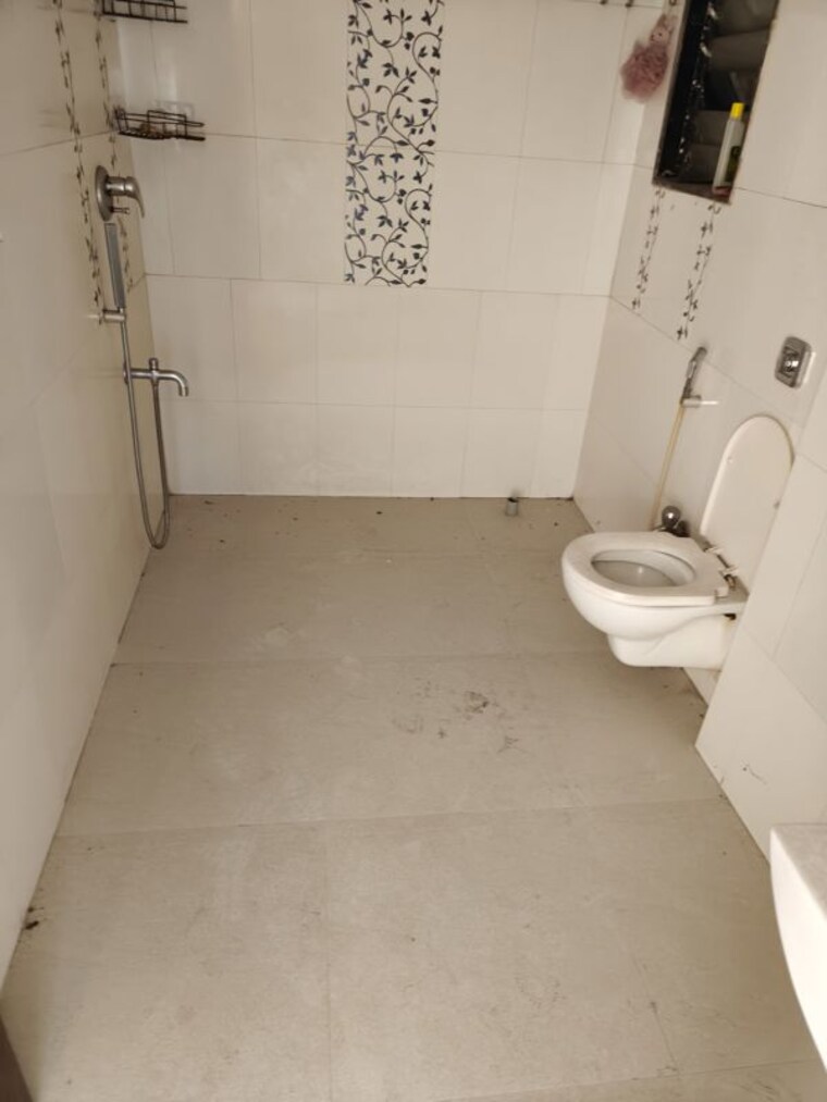 Bathroom, ghalot-majesty 3 Bedroom 1700 Sq.Ft. Apartment In Seawoods Navi Mumbai 10655747