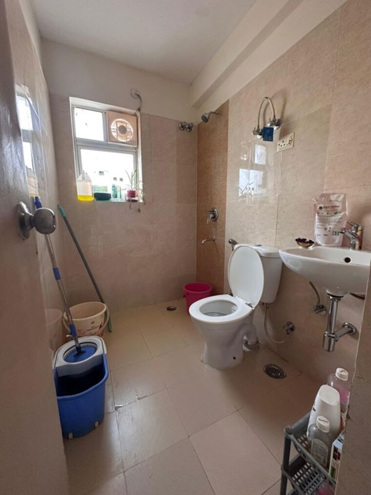 Bathroom, orris-aster-court 3 Bedroom 1675 Sq.Ft. Apartment In Sector 85 Gurgaon 10655801