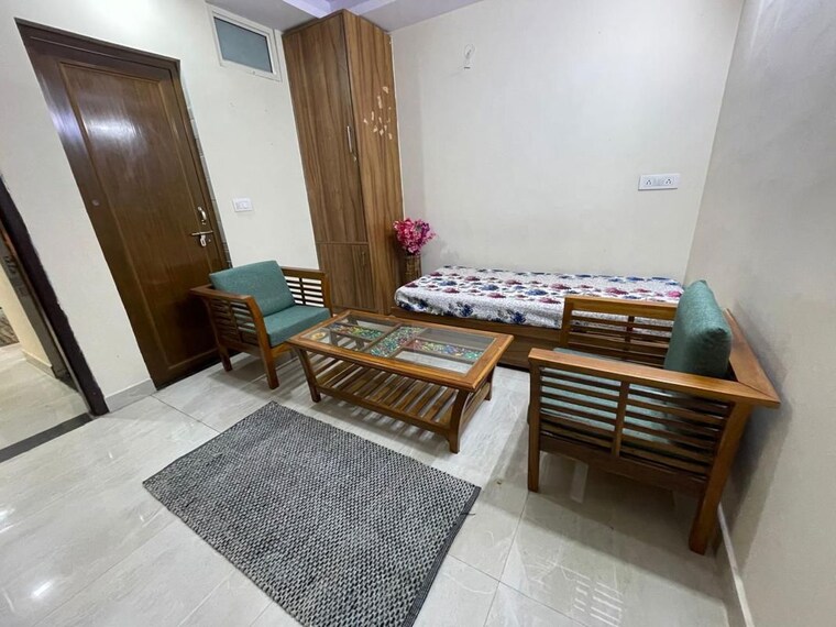 Living Room, sector 32 1 Bedroom 755 Sq.Ft. Builder Floor In Sector 32 Gurgaon 10655823