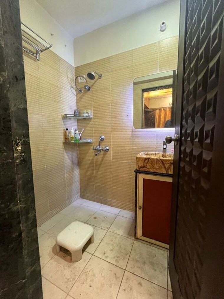 Bathroom, db-orchid-ozone 1.5 Bedroom 750 Sq.Ft. Apartment In Dahisar East Mumbai 10655836