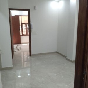 Room in 2.5 BHK Builder Floor at Shastri Nagar – for Rent