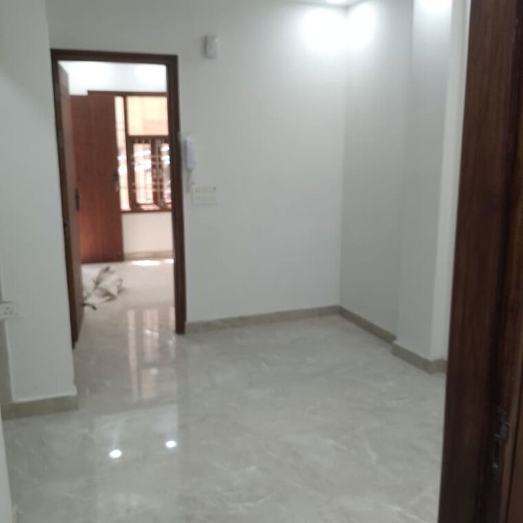 Room, shastri nagar 2.5 Bedroom 750 Sq.Ft. Builder Floor In Shastri Nagar Delhi 10655843